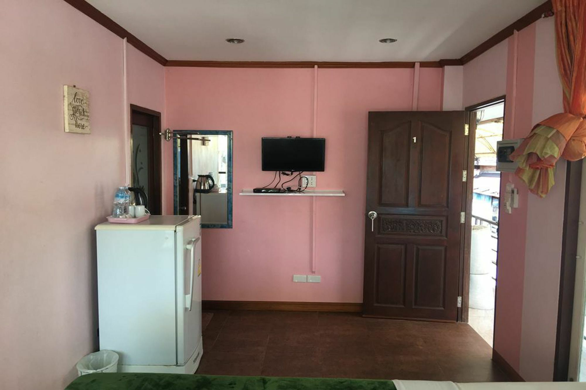 Balcony & Bedroom Rayong Esterno foto